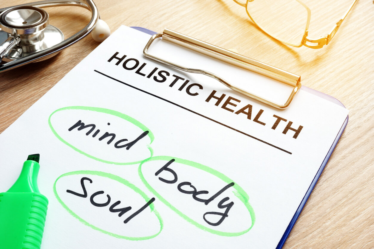 Why You Should See a Holistic Medicine Doctor