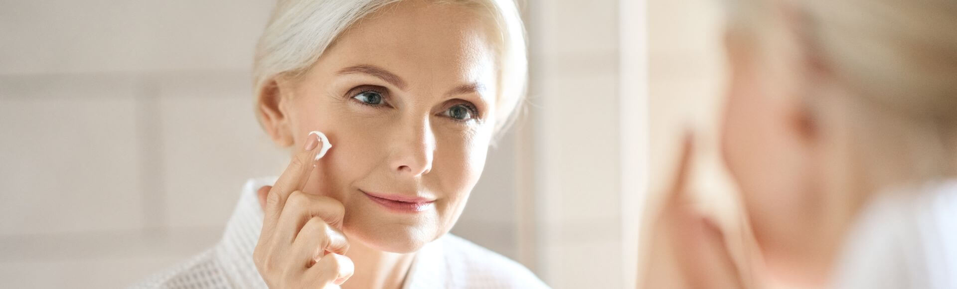 Skin Care Routine For Women Over 40: 5 Important Tips